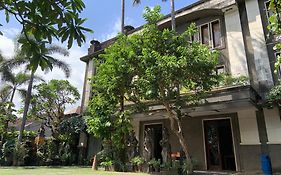 Nirwana Suites